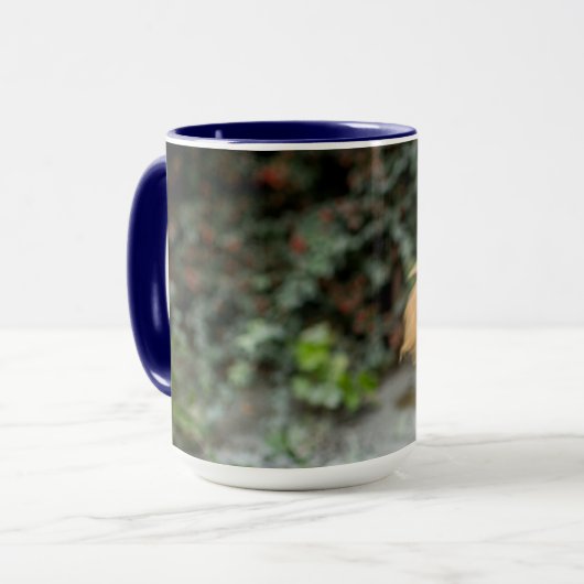 冬の帽子およびスカーフのCavachonの甘い子犬 マグカップ (正面左)