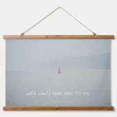 冬の日の冷たい穏やかな海 吊り下げ型タペストリー (正面2)