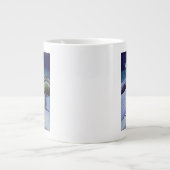 冬の景色のヒツジ ジャンボコーヒーマグカップ (正面)