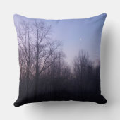 冬の月の朝の風景の写真 クッション (裏面)