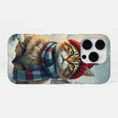 冬の服と名門私立校風の帽子を着たタビー猫 iPhoneケース (裏面横)
