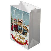 冬の服名門私立校風の装と帽子のクリスマスの猫 ミディアムペーパーバッグ (正面アングル)