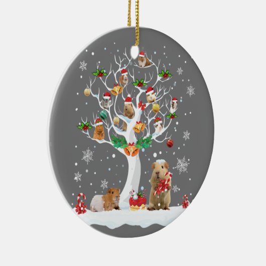 冬の木の上でギニピグクリスマス山羊の恋人パージ セラミックオーナメント (右)