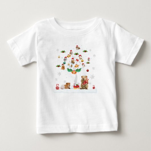 冬の木の上でギニピグクリスマス山羊の恋人パージ ベビーTシャツ (正面)