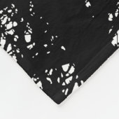 冬の木の枝ハイコントラストv2 フリースブランケット (角)