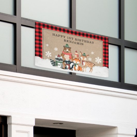 冬の木素朴の国の野生動物1歳の誕生日 横断幕 (ビルの外側)