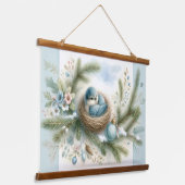 冬の松にオーナメントのあるブルーバードネスト 吊り下げ型タペストリー (傾斜あり)