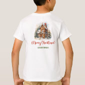 冬の松の森のかわいいジンジャーパンの家 Tシャツ (裏面)