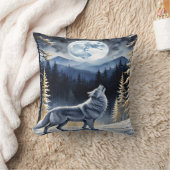 冬の森で満月の下で吠える狼 クッション (ブランケット)