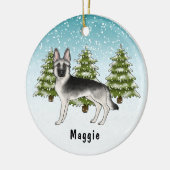 冬の森で銀色のセーブルドイツシェパード犬 セラミックオーナメント (左)