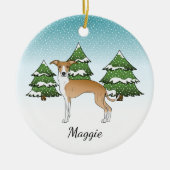 冬の森のイタリアン中で子犬と白のグレイハウンド セラミックオーナメント (正面)