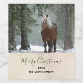 冬の森のクリスマスに風光明媚な茶色の馬 ワインラベル (シングルラベル)