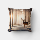 冬の森の中で大きな金 クッション (正面)