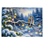 冬の森の中のクリスマスフクロウ ラージペーパーバッグ (裏面)