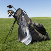 冬の森の中の狼 ゴルフタオル (グリーン)