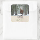 冬の森の中の茶色の馬 スクエアシール (バッグ)