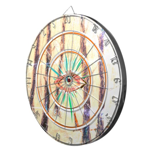 冬の森の中の赤い乗馬フードのような姿 ダーツボード (正面右)