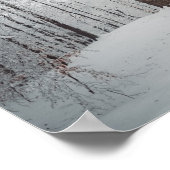 冬の森の壮大なブナの木 ポスター (角)