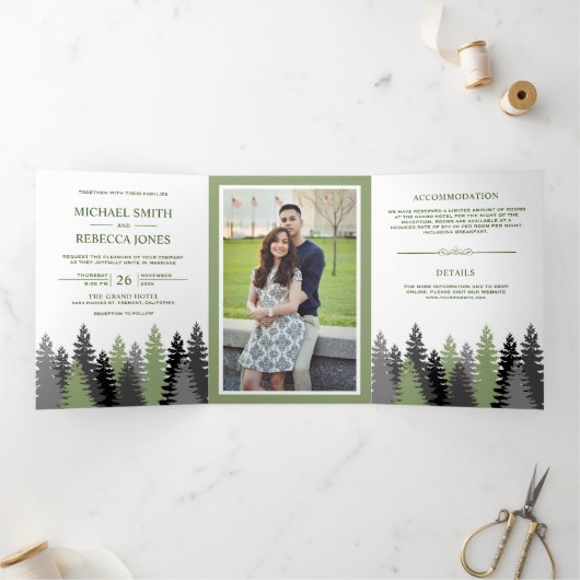 冬の森の松の木フォトフォレ結婚スト 三つ折り招待状 (内部)