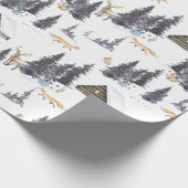 冬の森の森の森の中の野生動物のパターン ラッピングペーパー (角)