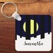 冬の森の近くで月が昇る キーホルダー (正面)