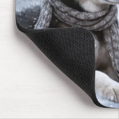 冬の森の雪だるまとハスキー マウスパッド (コーナー)