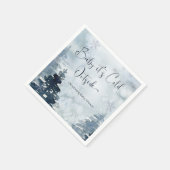 冬の森の青それは赤ちゃんシャワー外で寒い スタンダードカクテルナプキン (角)