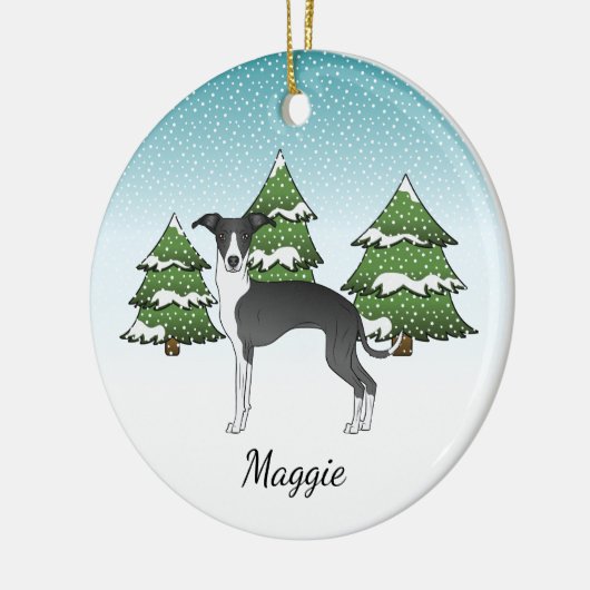 冬の森の黒イタリアンと白のグレイハウンド セラミックオーナメント (左)