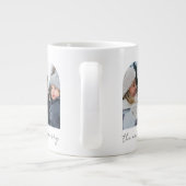 冬の植物三枚の写真と名前クリスマス ジャンボコーヒーマグカップ (裏面)