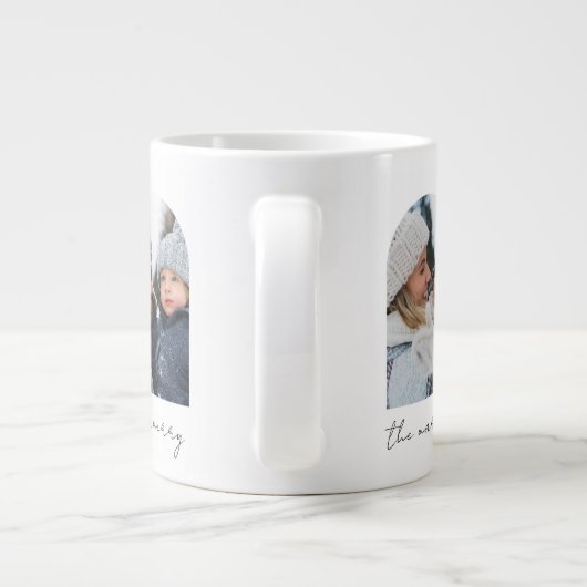 冬の植物三枚の写真と名前クリスマス ジャンボコーヒーマグカップ (裏面)