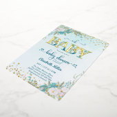 冬の水の色の青いフローラベビーシャワー 箔招待状 (回転した状態)