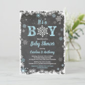 冬の男の赤ちゃんシャワースノーフレークチョークボード 招待状 (スタンド正面)