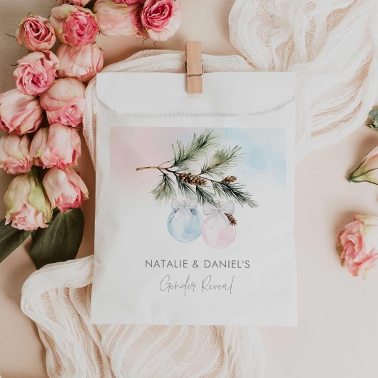 冬の男女がピンクとブルーを明らかにする フェイバーバッグ