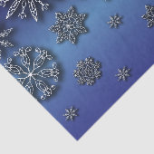 冬の白いペーパーカット雪の結晶オン・ブルー 薄葉紙 (詳細)