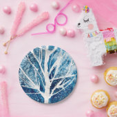 冬の白い樺の木の木のクリスマス ペーパープレート (パーティー)