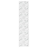 冬の白にかわいらし銀色のクリスマススノーフレーク ショートテーブルランナー (正面)