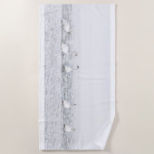 冬の白灰色の白鳥エレガントたち ビーチタオル (正面)