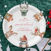 冬の素晴らしい森のクリスマスの誕生日 ペーパープレート