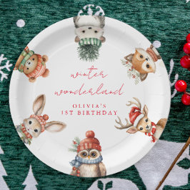 冬の素晴らしい森のクリスマスの誕生日 ペーパープレート