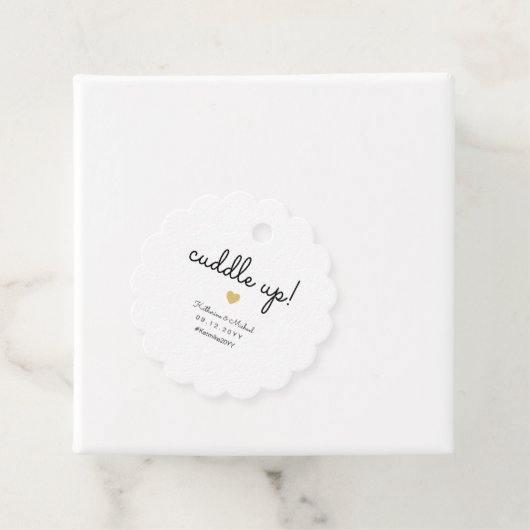 冬の結婚式の毛布またはショールを取り上げる フェイバータグ (インサイチュ)