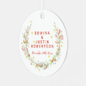 冬の結婚式の水の色の松のコーンの果実 メタルオーナメント (正面左)