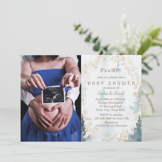 冬の緑のリース金ゴールド写真ボーイベビーシャワー 招待状 (スタンド正面)