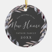 冬の緑の初めてのクリスマスの新しいホームフォト セラミックオーナメント (正面)