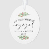 冬の緑の最初の婚約したクリスマス写真 オーナメント (正面)