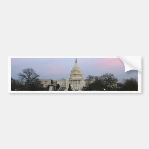 冬の薄暗がりの米国の国会議事堂 バンパーステッカー