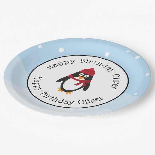 冬の誕生日のためのペンギン誕生日パーティープレート ペーパープレート (アングル)
