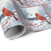 冬の赤いカーディナルが赤い実の付いた枝に止まっている ラッピングペーパー (ロールコーナー)