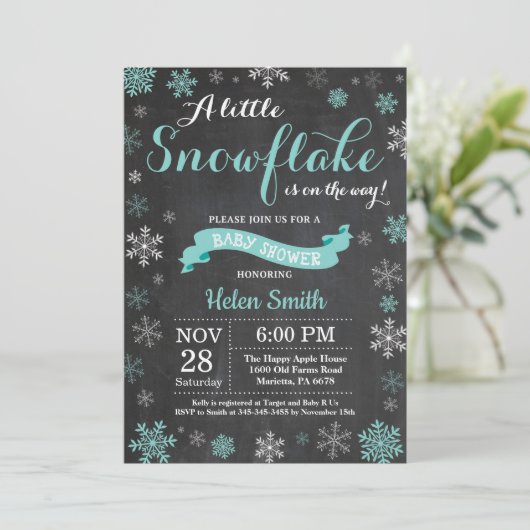 冬の赤ちゃんシャワーアクアスノーフレークチョークボード 招待状 (スタンド正面)