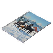 冬の農園で黒いアパロオーサの馬 ノートブック (左側)