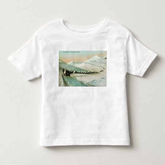 冬の道のクライマーの眺め トドラーTシャツ (正面)